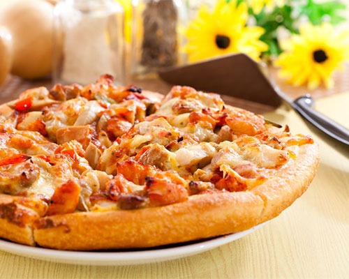 Chicken Pi̇zza